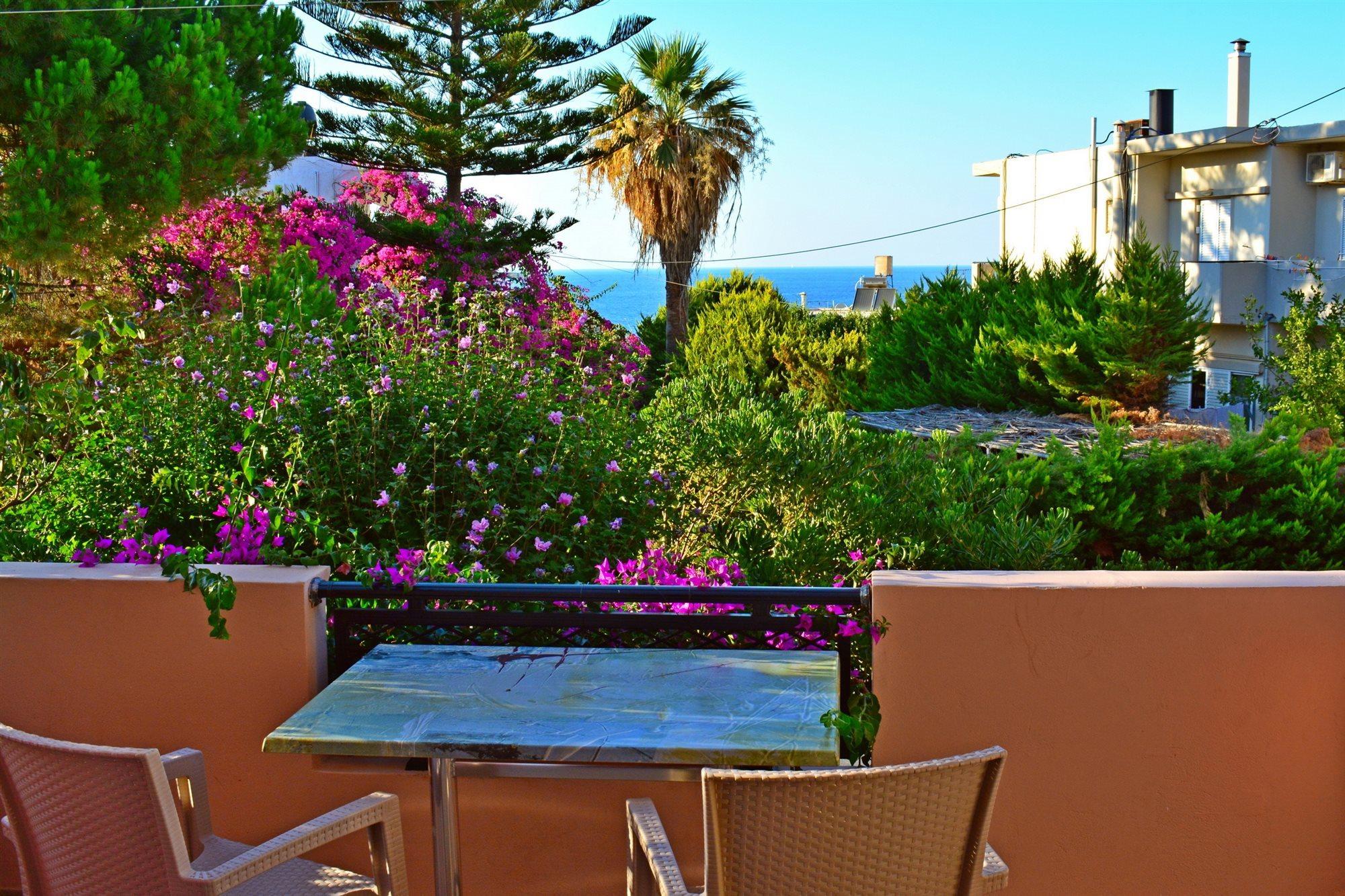 Melina'S House Aparthotel Stalos Bagian luar foto